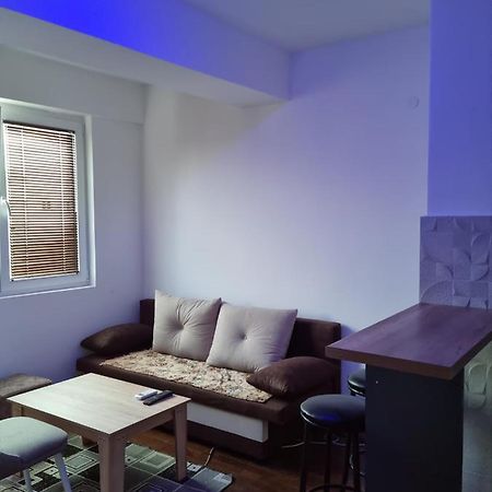 Lester Apartments Skopje Esterno foto